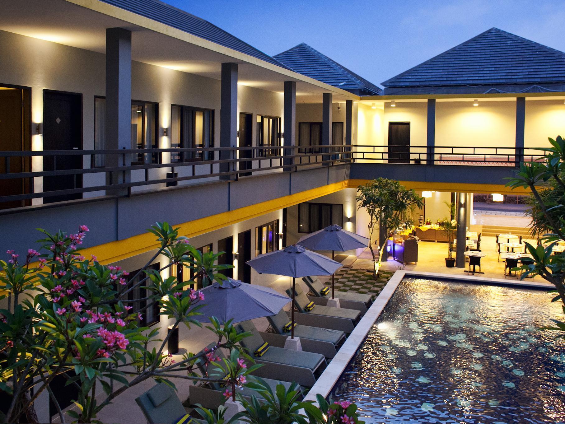 Palloma Hotel Kuta Кута Екстериор снимка