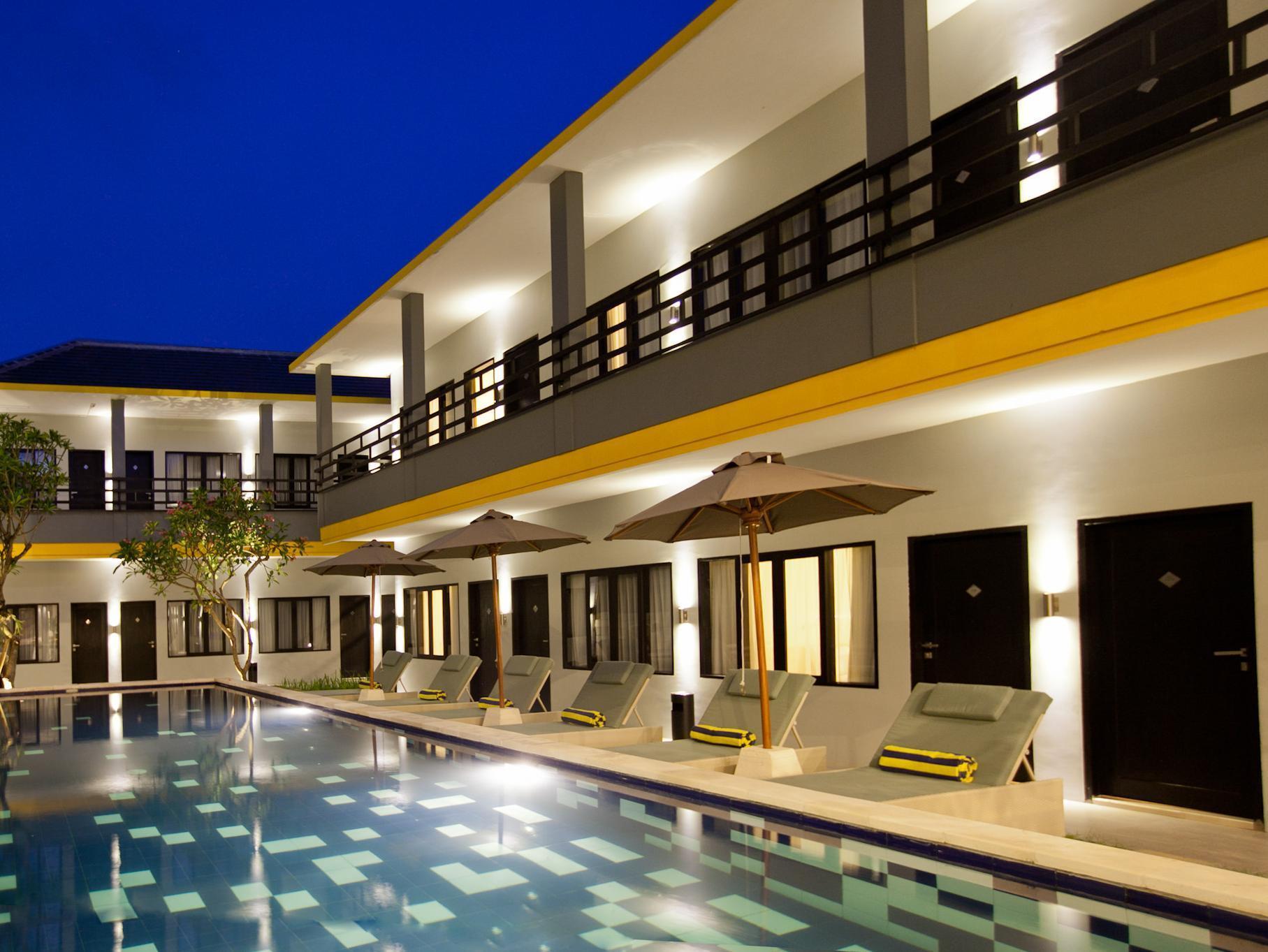 Palloma Hotel Kuta Кута Екстериор снимка