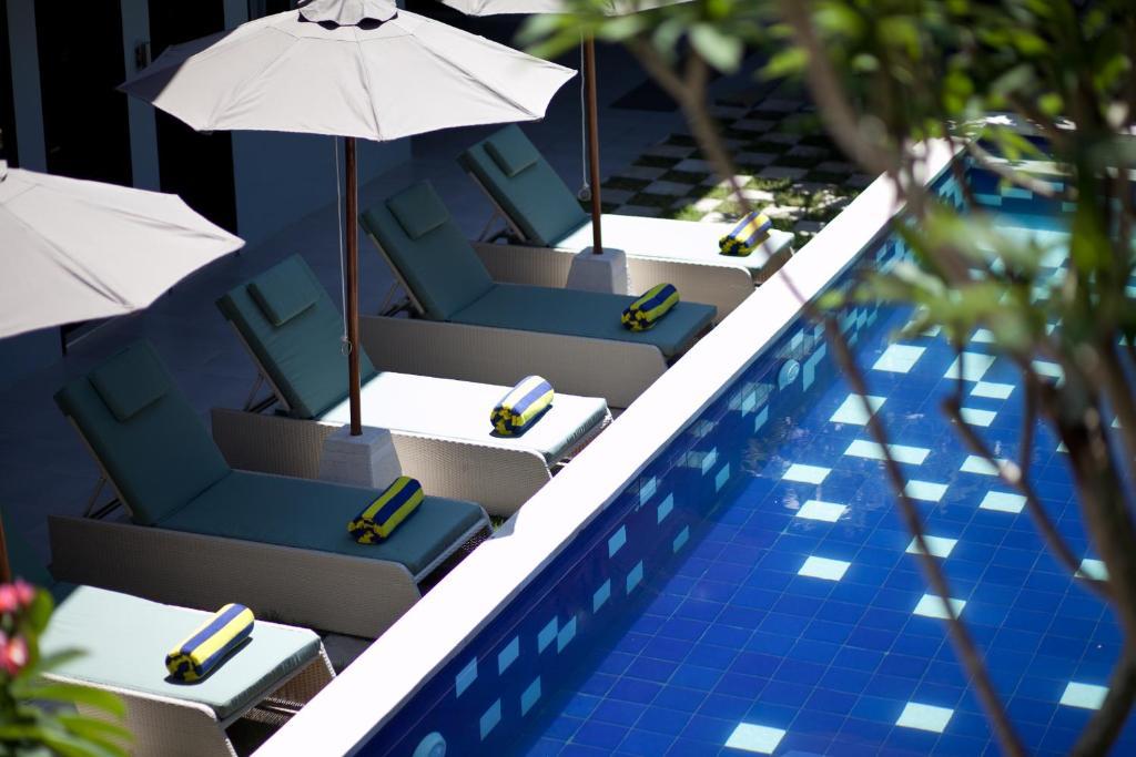 Palloma Hotel Kuta Кута Екстериор снимка