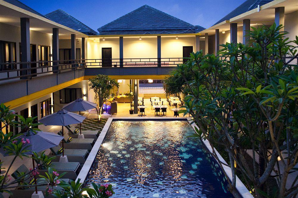 Palloma Hotel Kuta Кута Екстериор снимка