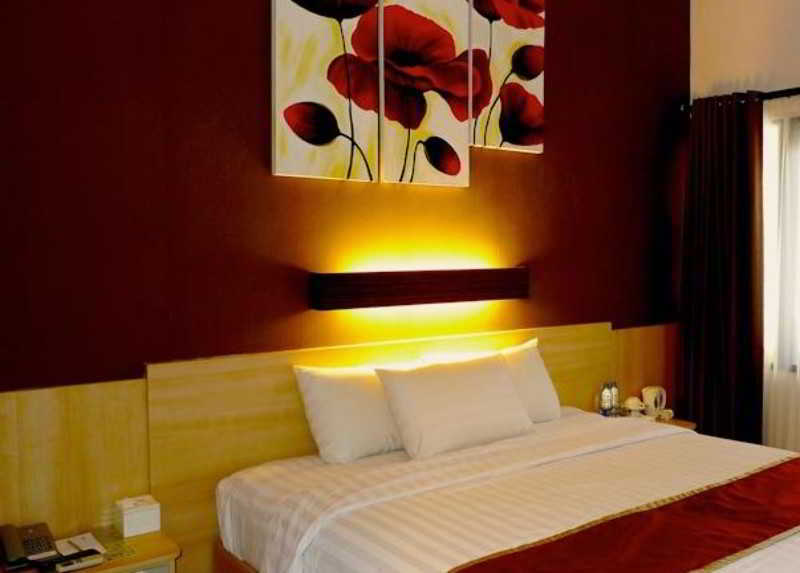 Palloma Hotel Kuta Кута Екстериор снимка