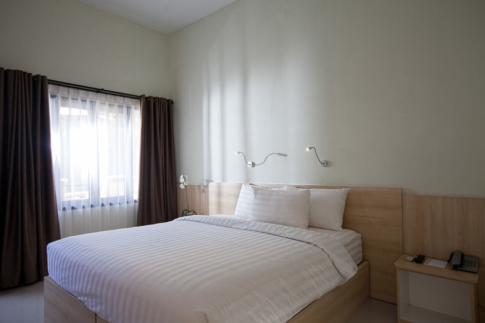 Palloma Hotel Kuta Кута Екстериор снимка